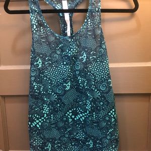 Lululemon tank